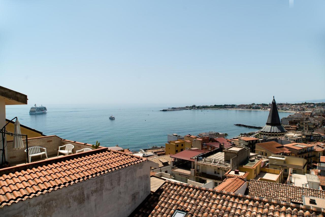 Nick & Santo'S Holiday Homes B&B Giardini-Naxos Zewnętrze zdjęcie